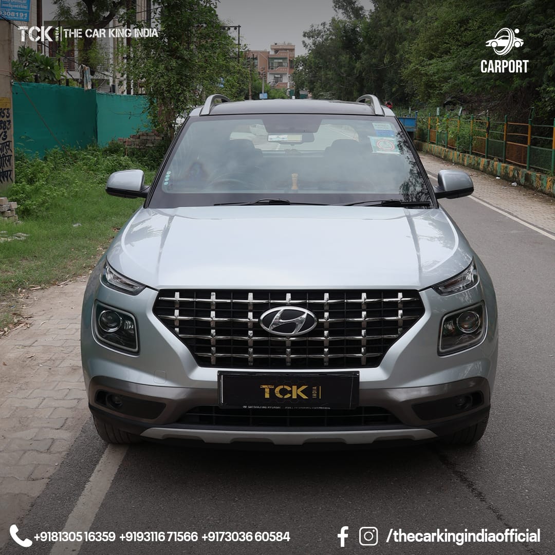 Used HYUNDAI VENUE 2019 silver - photo 3