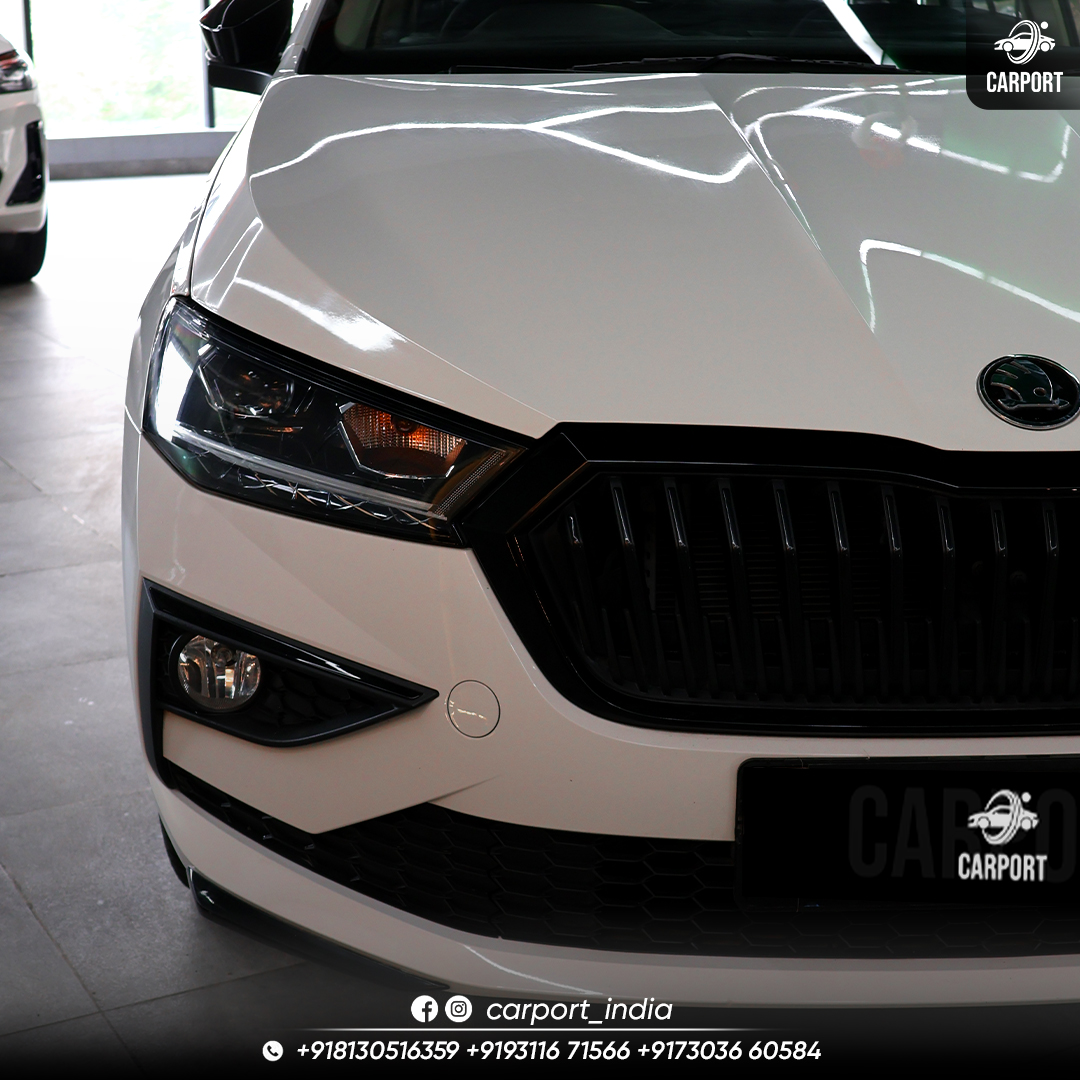 Used 2025 SKODA SLAVIA SPORTLINE TSI AT white - photo 2