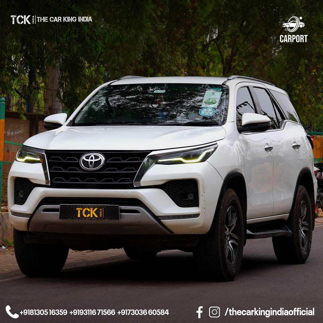 Used TOYOTA FORTUNER 4*2 AT 2021 white - photo 2