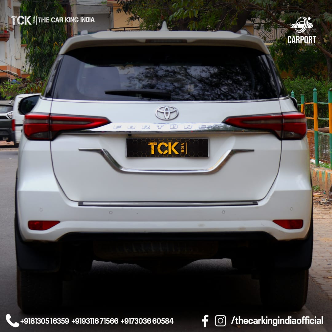 Used TOYOTA FORTUNER 4*2 AT 2021 white - photo 9