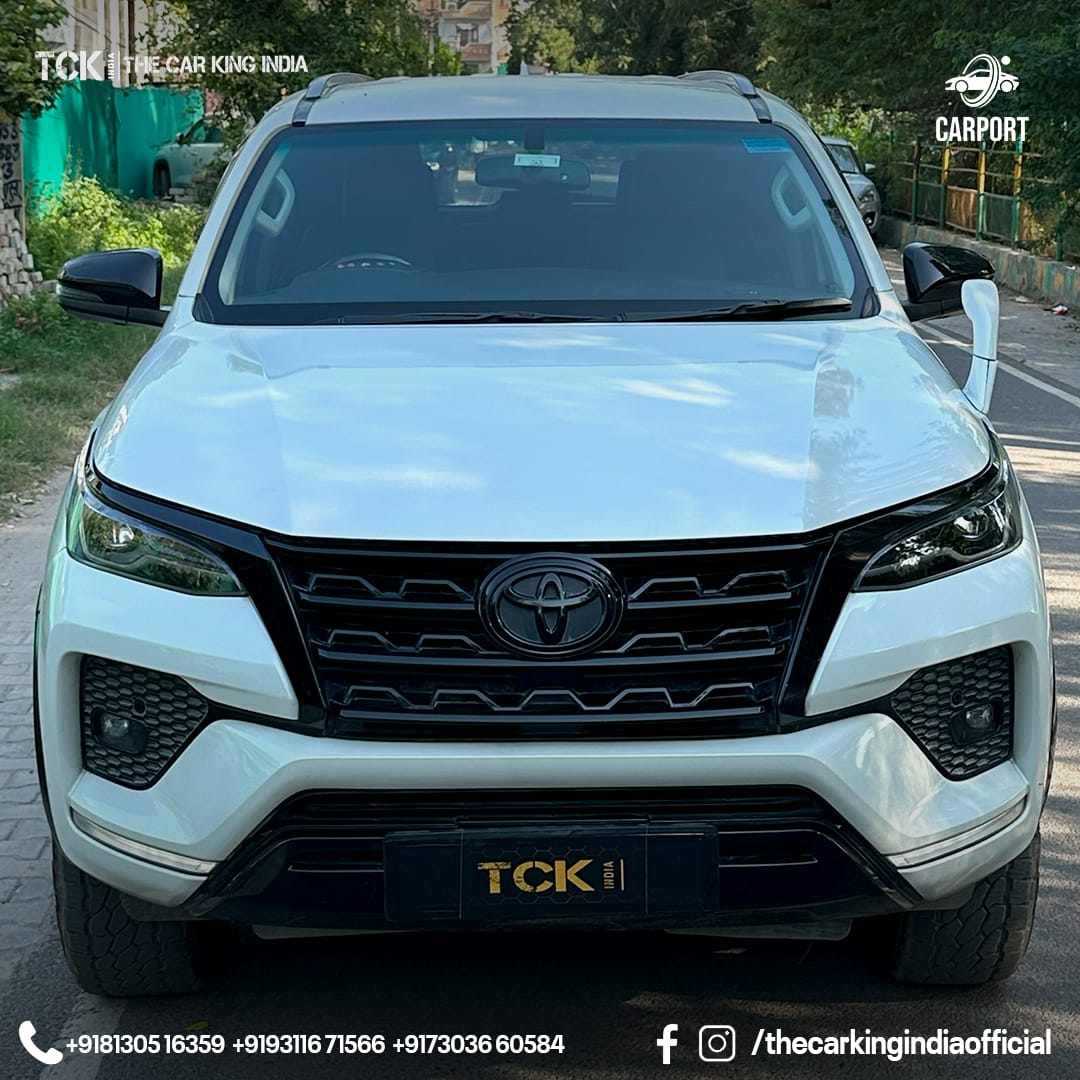 Used TOYOTA FORTUNER NEW SHAPE 4*2 AUTO 2021 white - photo 1