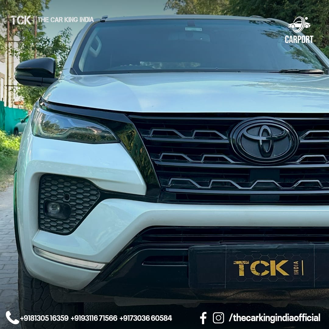 Used TOYOTA FORTUNER NEW SHAPE 4*2 AUTO 2021 white - photo 4