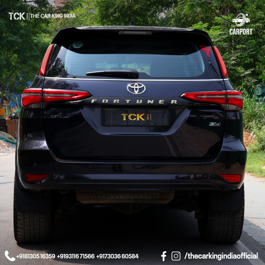 Used TOYOTA FORTUNER SIGMA 4*4 MT 2023 black - photo 8