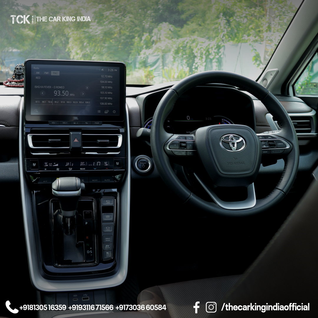 Used TOYOTA INNOVA HYCROSS ZX(O) 2025 white - photo 4