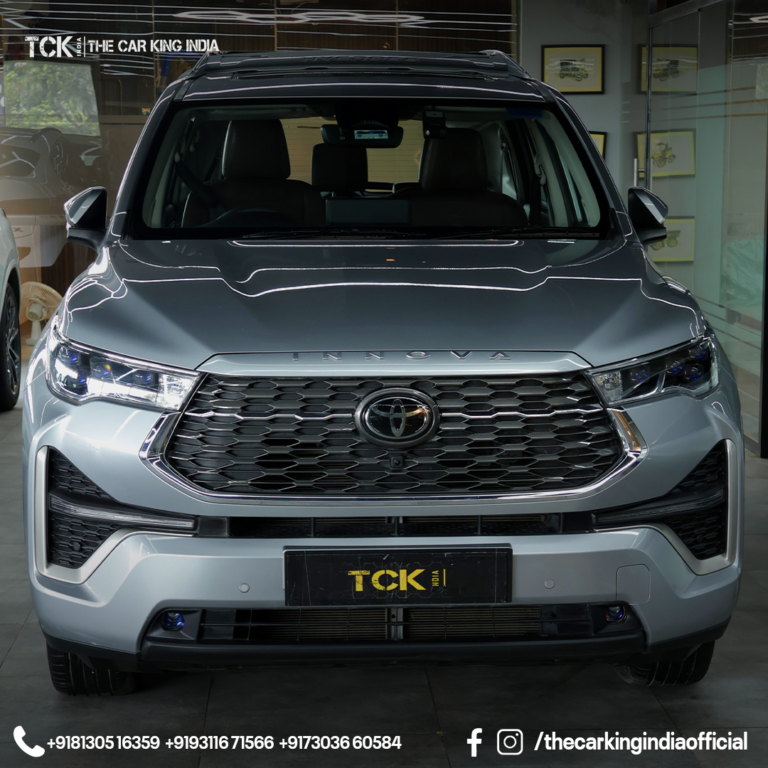 Used TOYOTA INNOVA HYCROSS ZX (7S) 2025 silver - photo 1