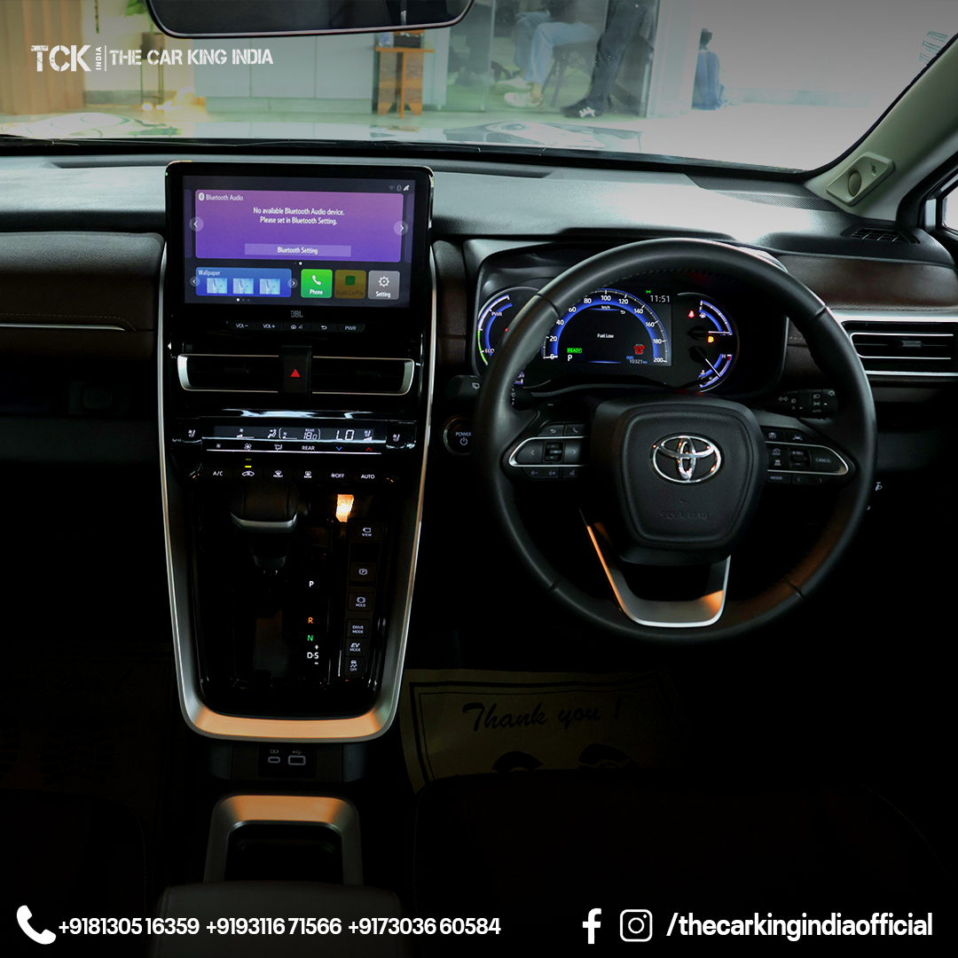 Used TOYOTA INNOVA HYCROSS ZX (7S) 2025 silver - photo 3